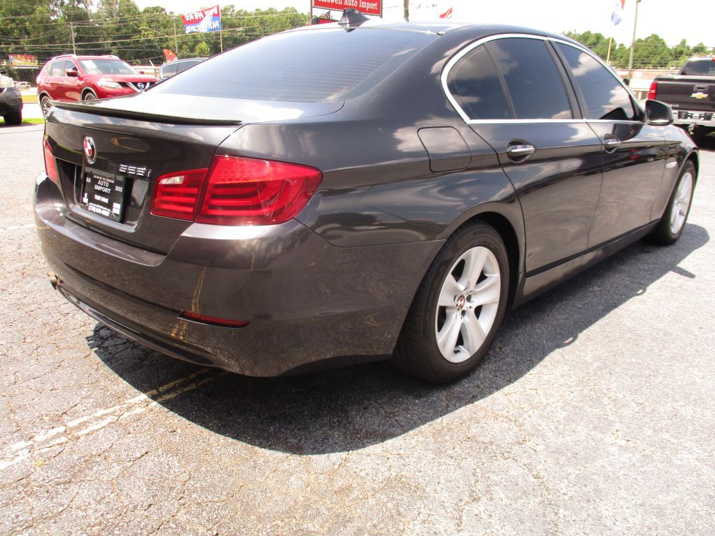 2012 BMW 5 Series Image 7