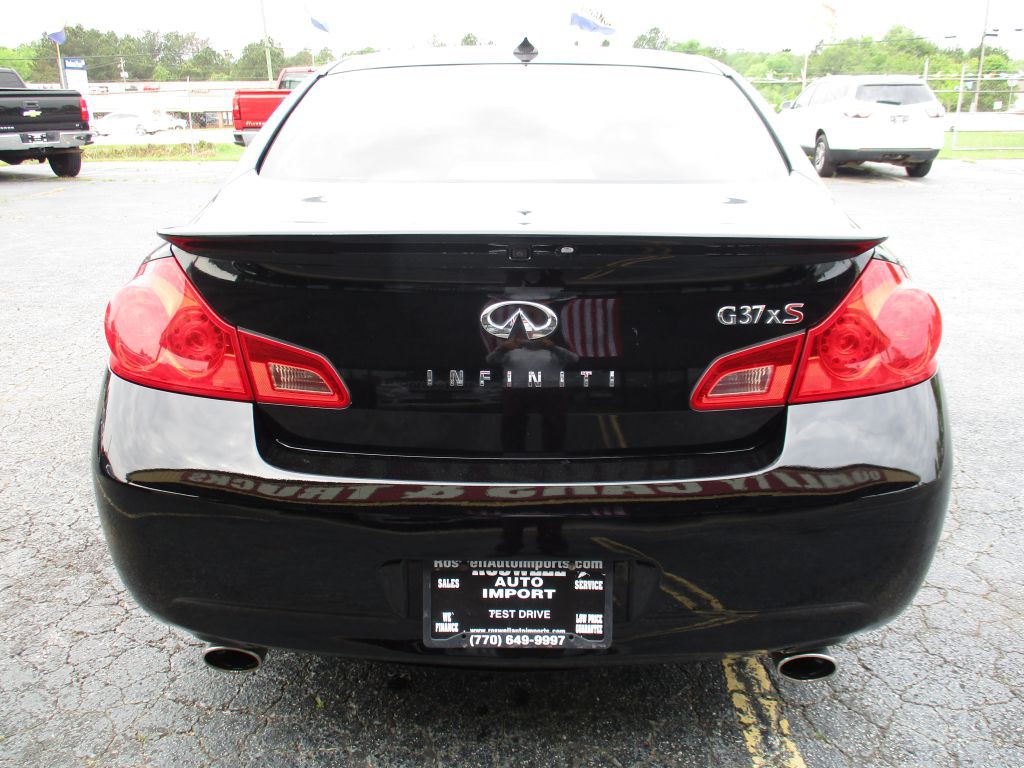 2009 INFINITI G37 Image 4