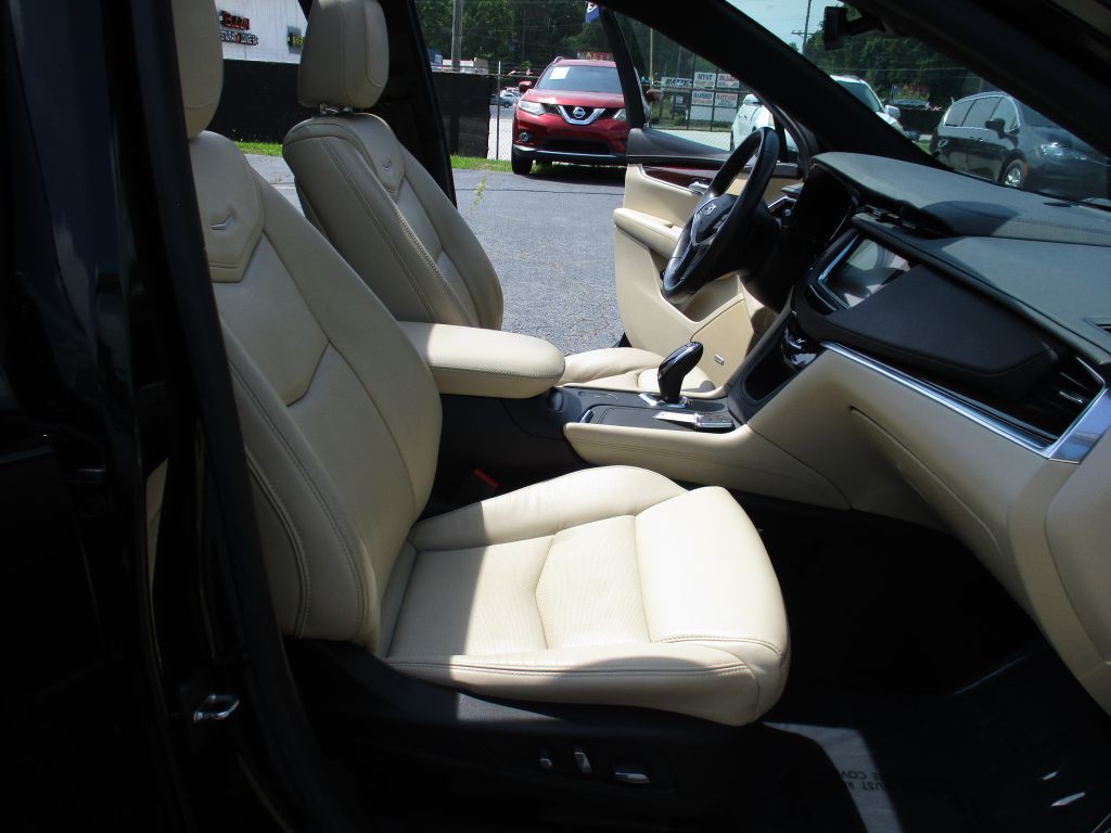 2017 Cadillac XT5 Image 20