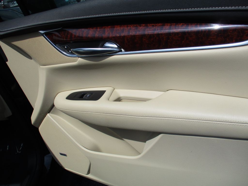 2017 Cadillac XT5 Image 24