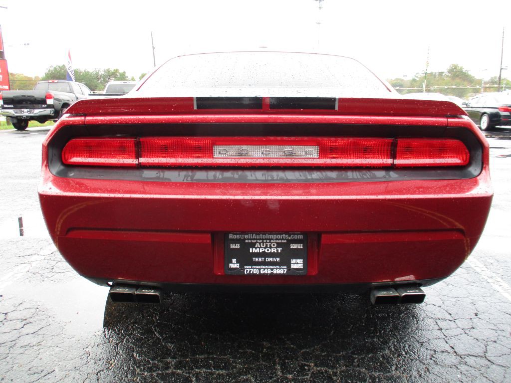 2010 Dodge Challenger Image 4
