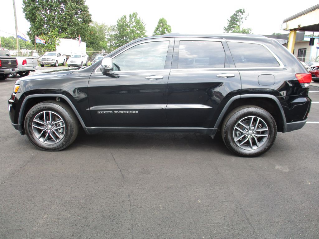 2017 Jeep Grand Cherokee Image 2