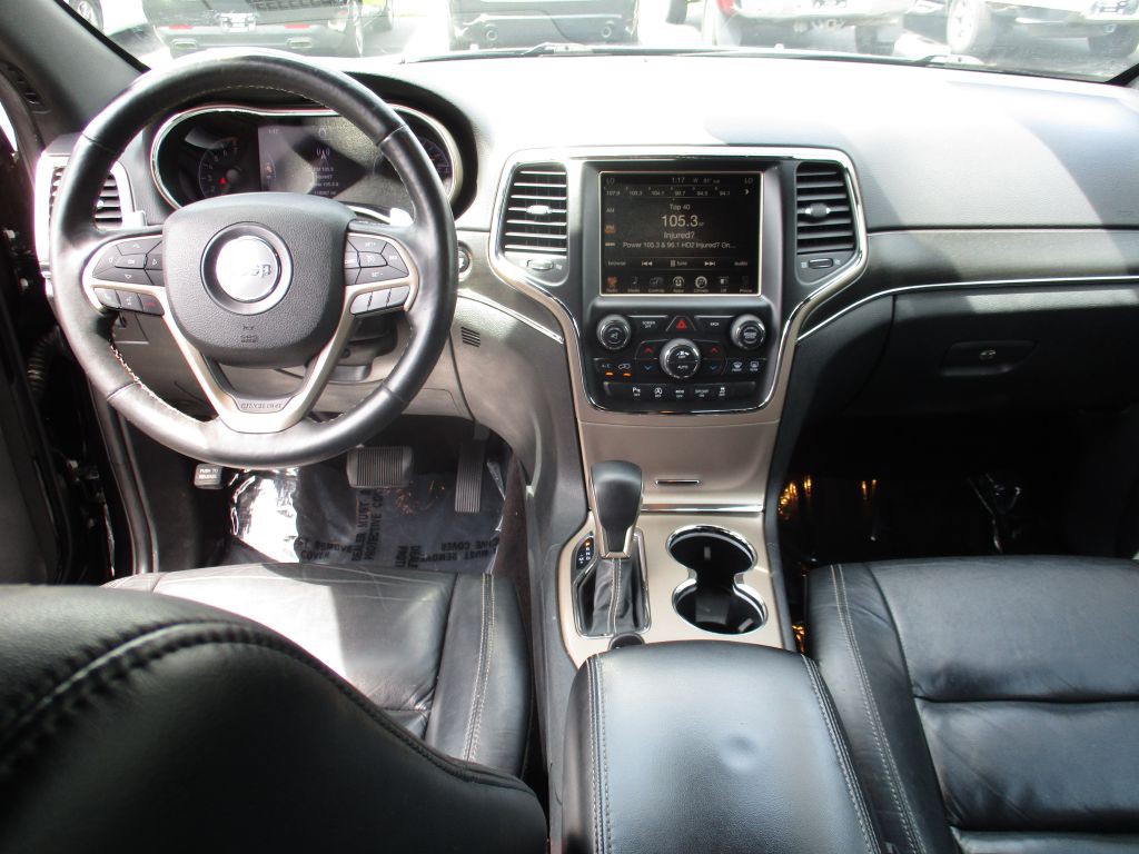 2017 Jeep Grand Cherokee Image 16