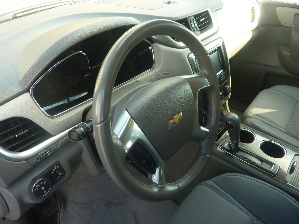 2015 Chevrolet Traverse Image 14