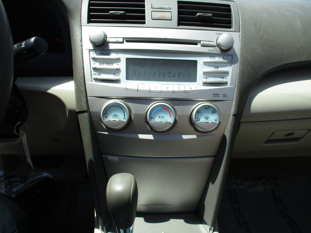 2009 Toyota Camry Image 13