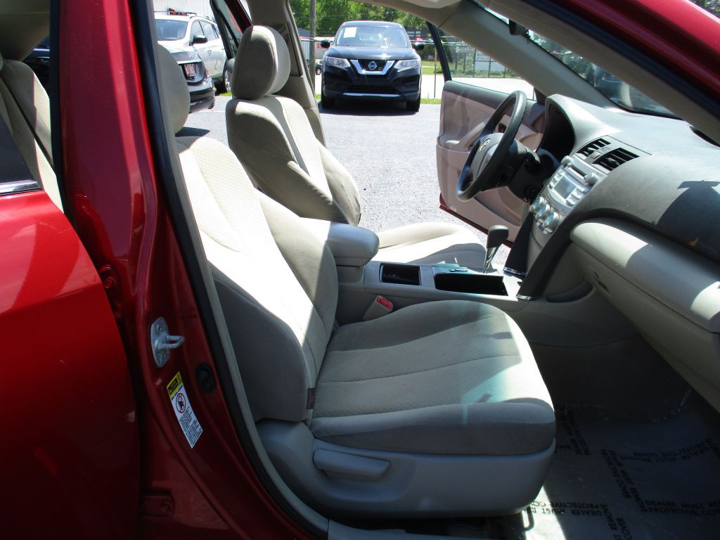 2009 Toyota Camry Image 17