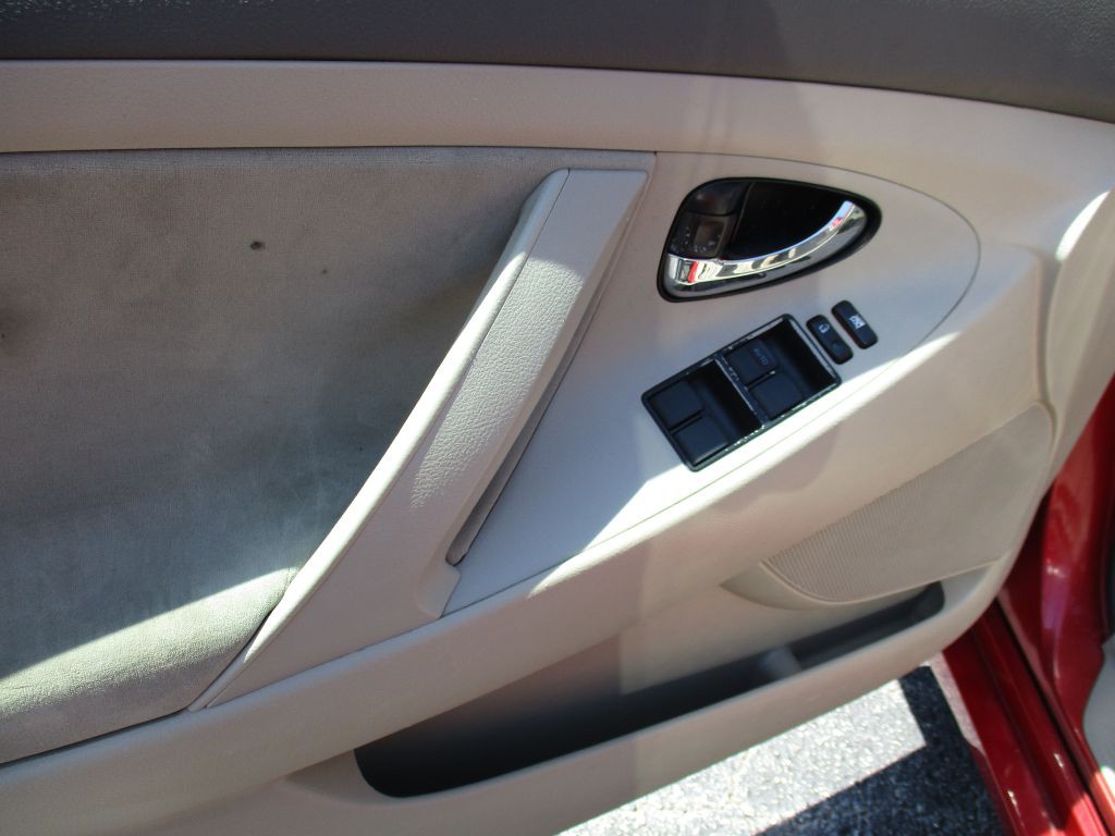 2009 Toyota Camry Image 18