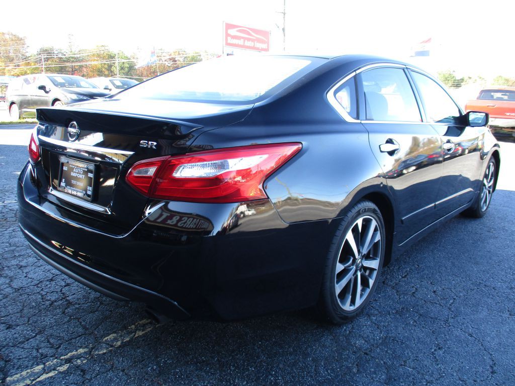 2016 Nissan Altima Image 7