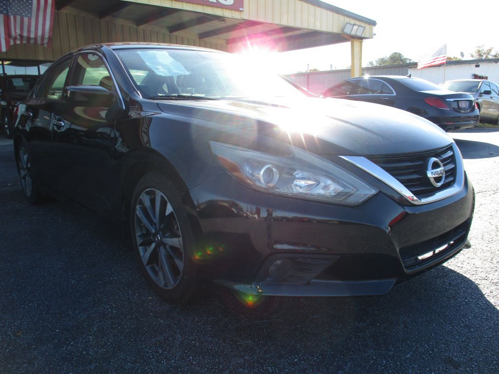 2016 Nissan Altima Image 8