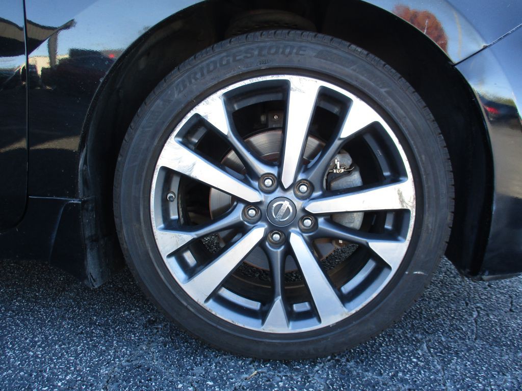 2016 Nissan Altima Image 25