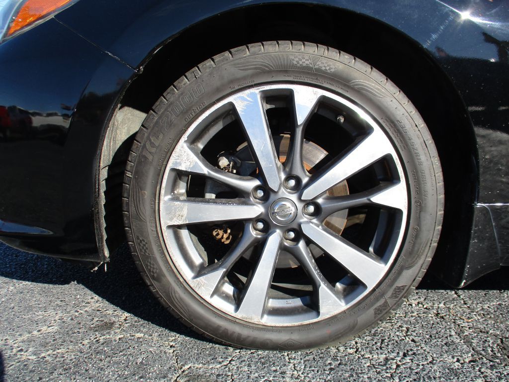 2016 Nissan Altima Image 28