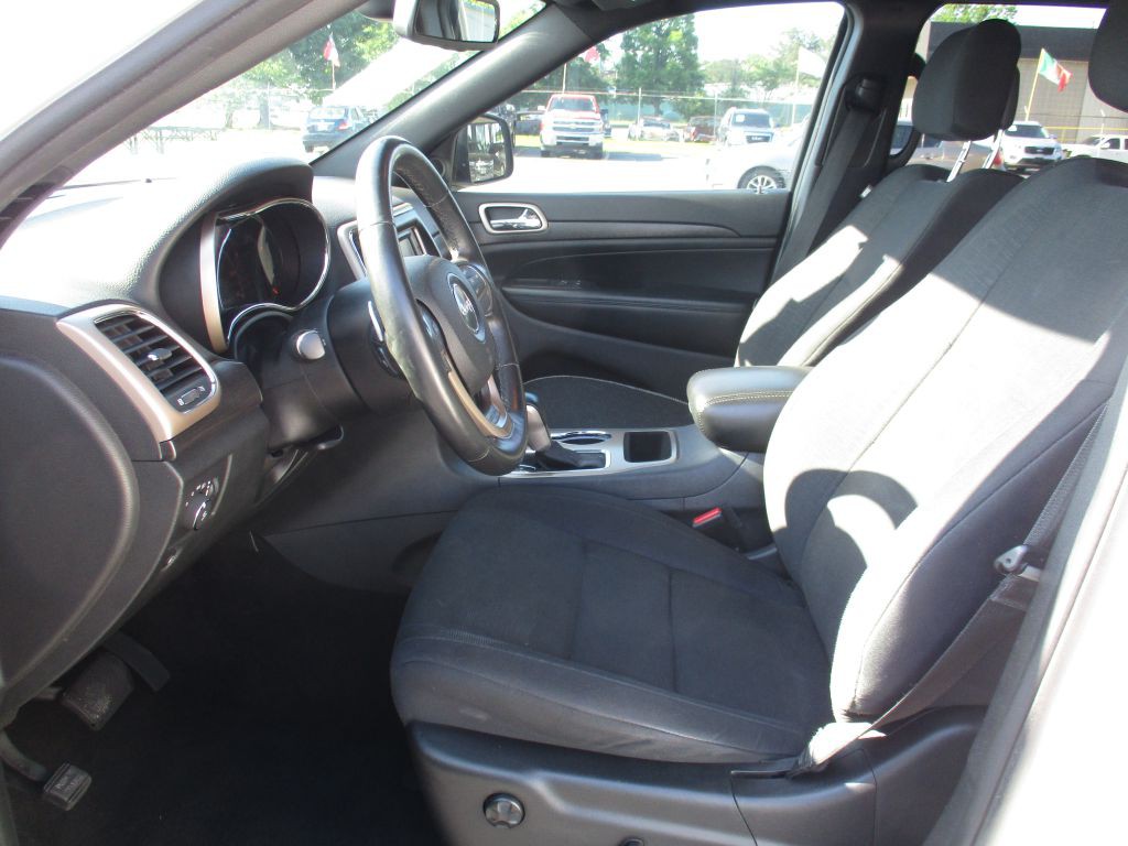 2016 Jeep Grand Cherokee Image 16