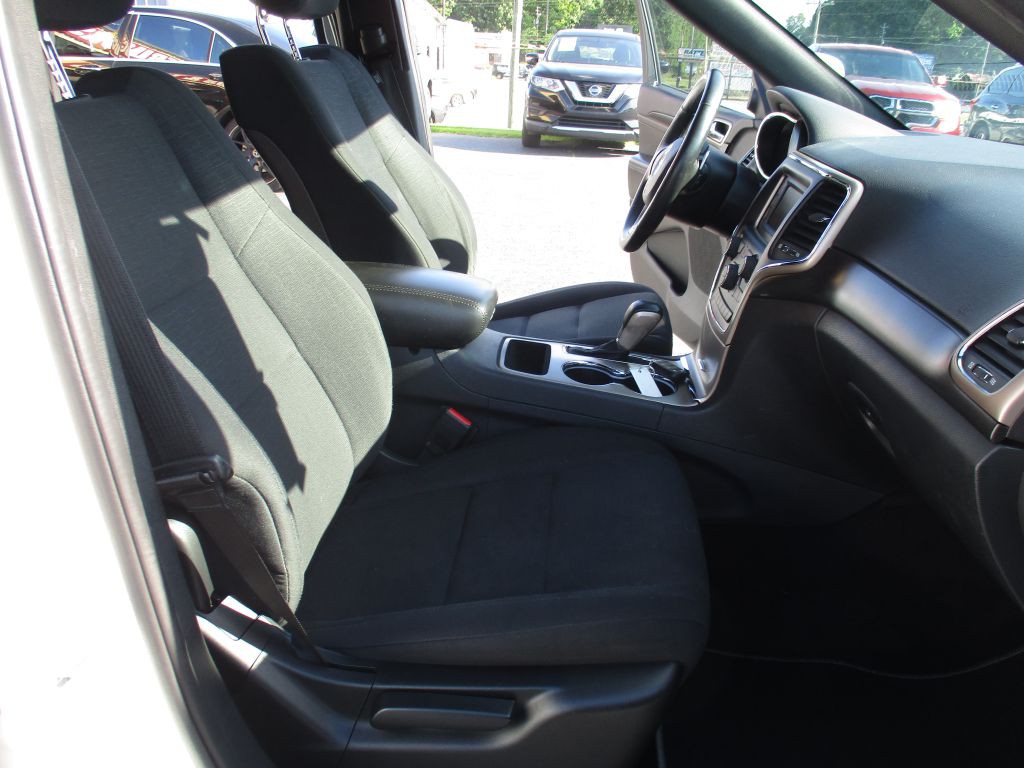 2016 Jeep Grand Cherokee Image 19