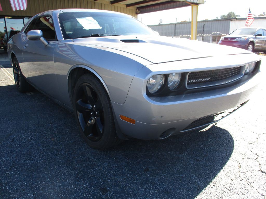 2013 Dodge Challenger Image 8