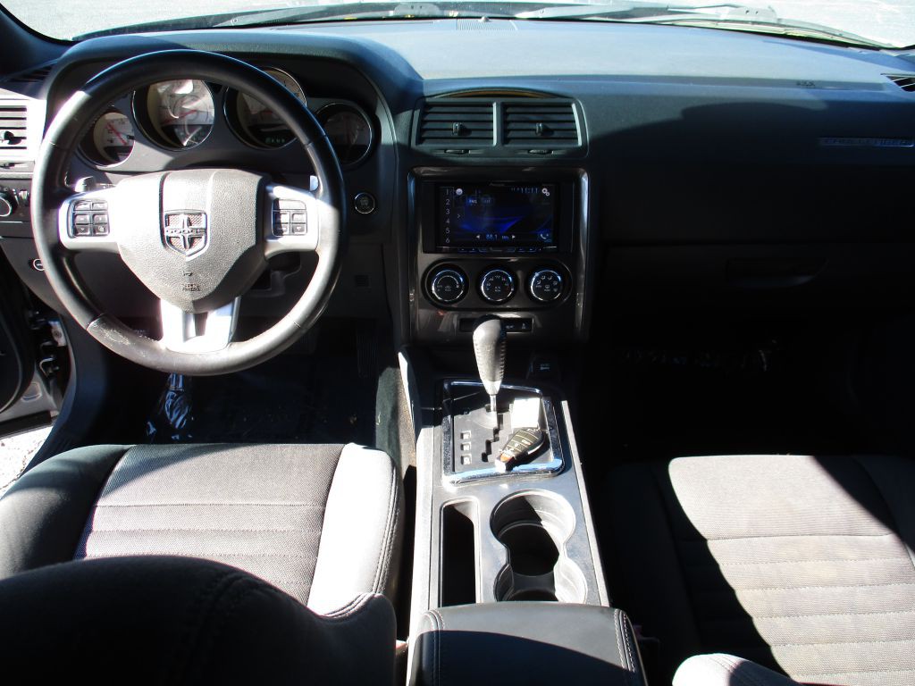 2013 Dodge Challenger Image 15