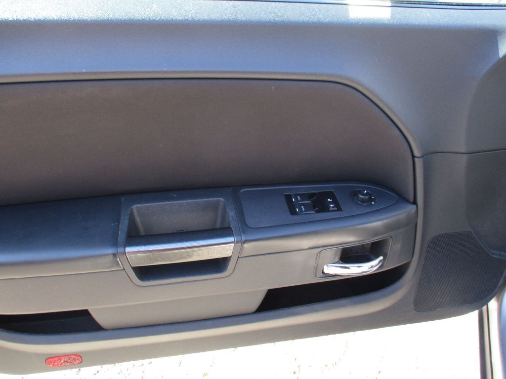 2013 Dodge Challenger Image 20