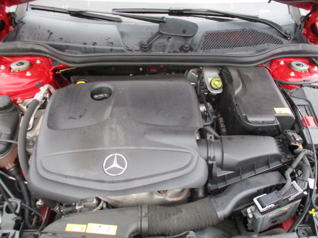 2015 Mercedes-Benz CLA-Class Image 9