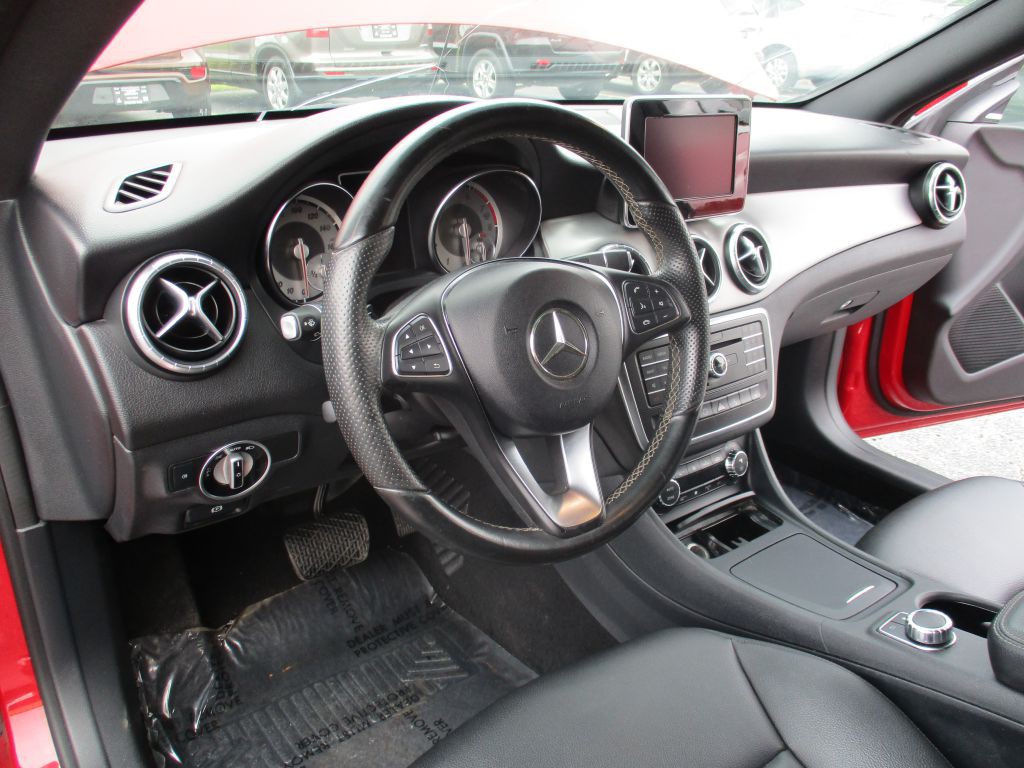 2015 Mercedes-Benz CLA-Class Image 15