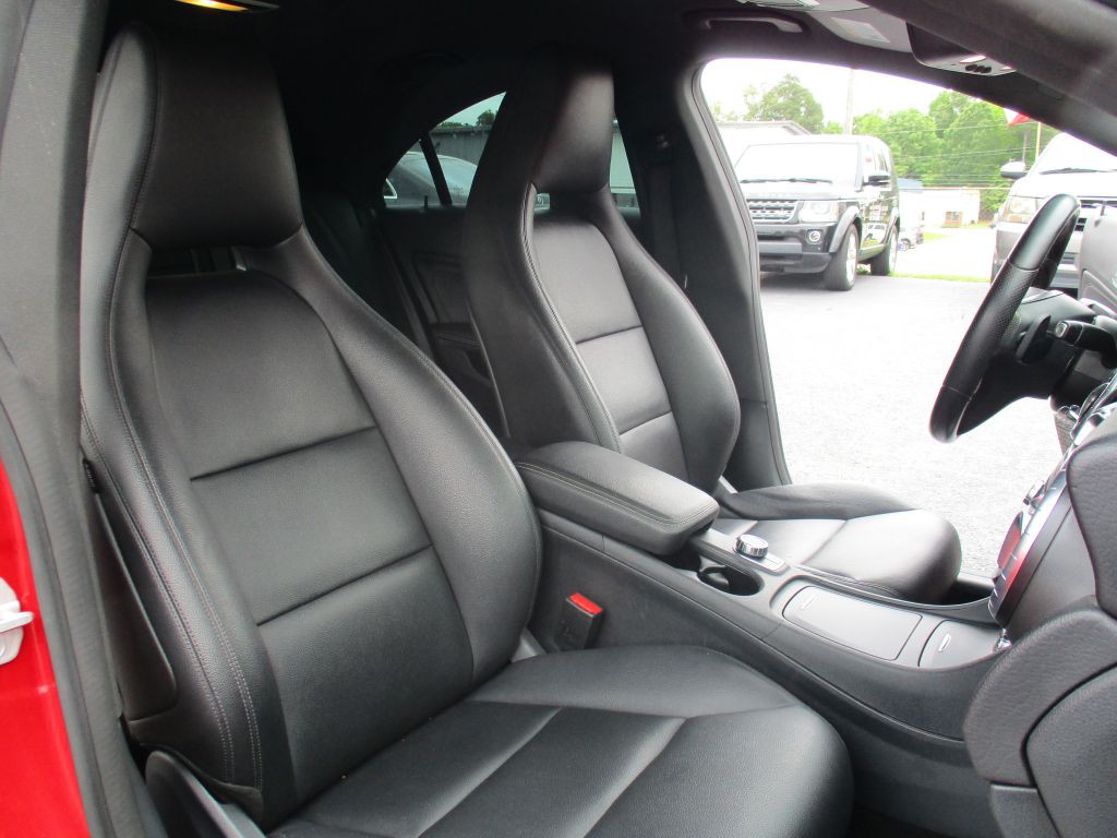 2015 Mercedes-Benz CLA-Class Image 24