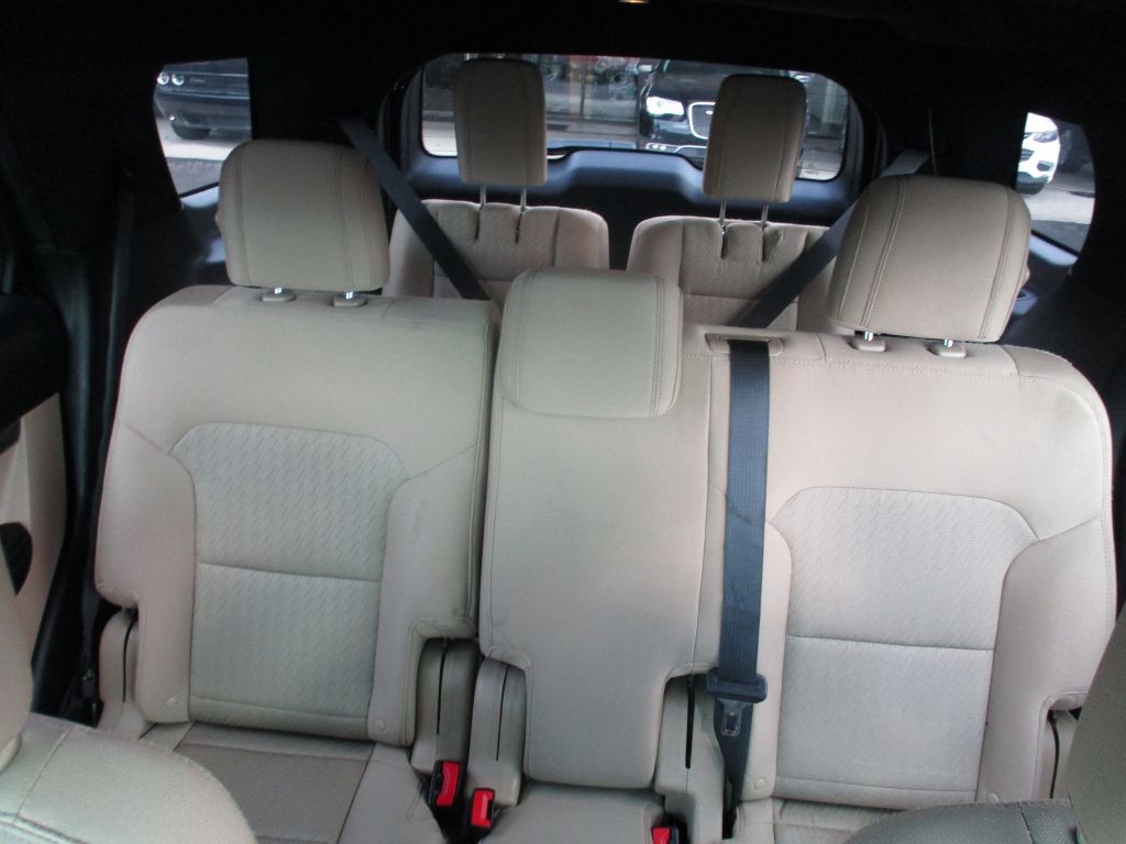 2016 Ford Explorer Image 15