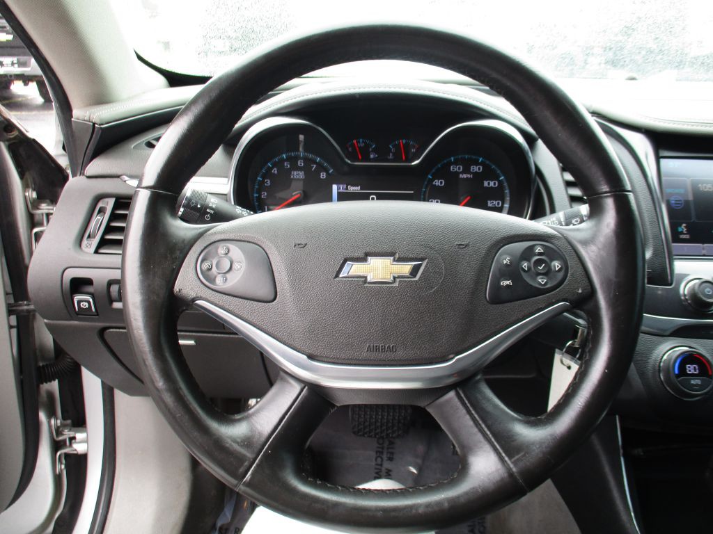 2015 Chevrolet Impala Image 11