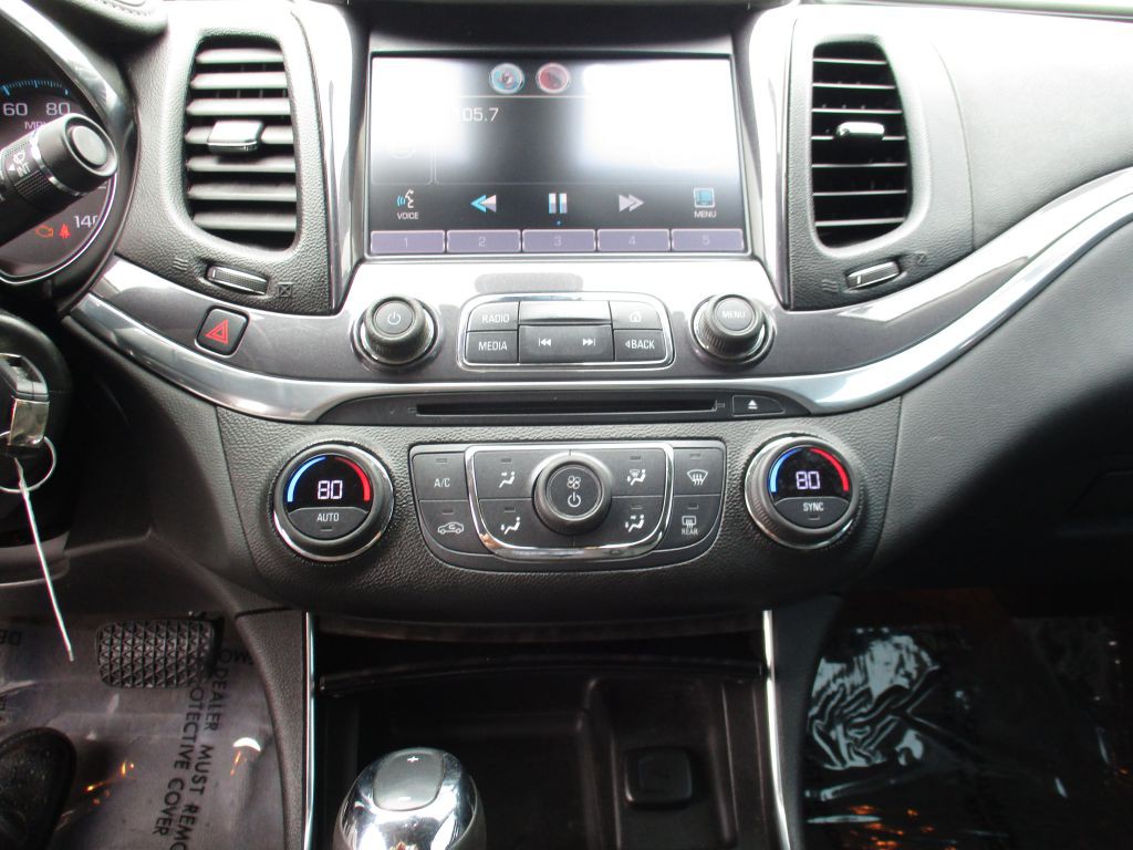 2015 Chevrolet Impala Image 12