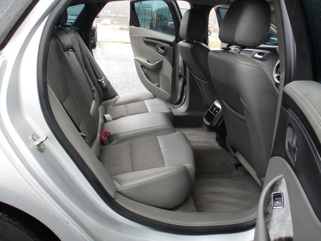 2015 Chevrolet Impala Image 15