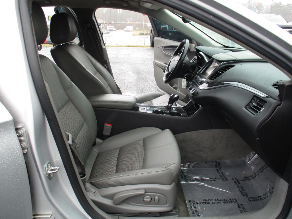 2015 Chevrolet Impala Image 16