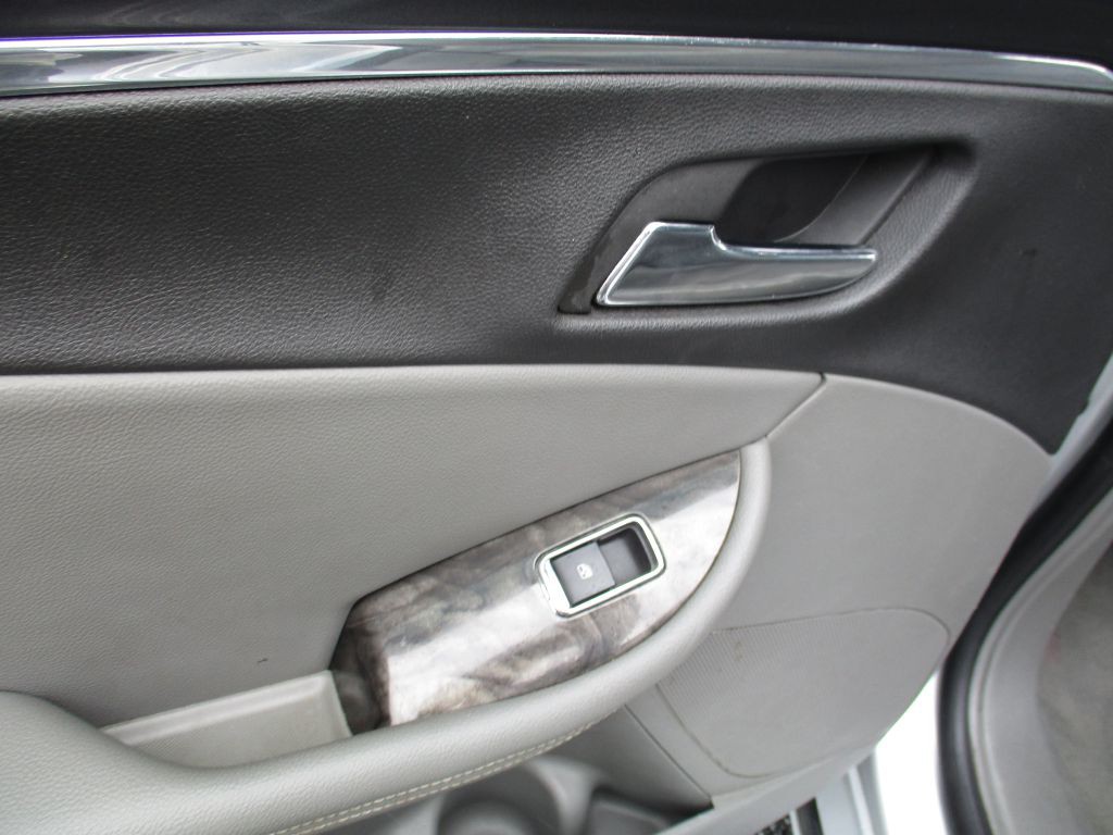 2015 Chevrolet Impala Image 19