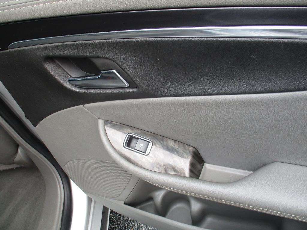 2015 Chevrolet Impala Image 20
