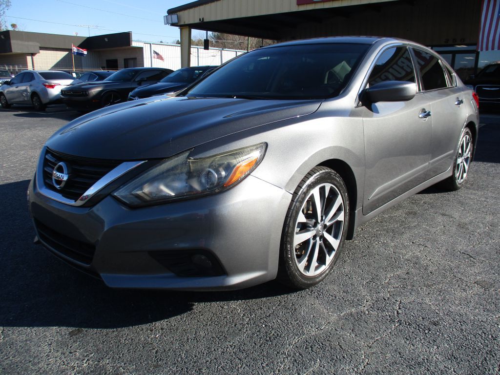 2017 Nissan Altima Image 5