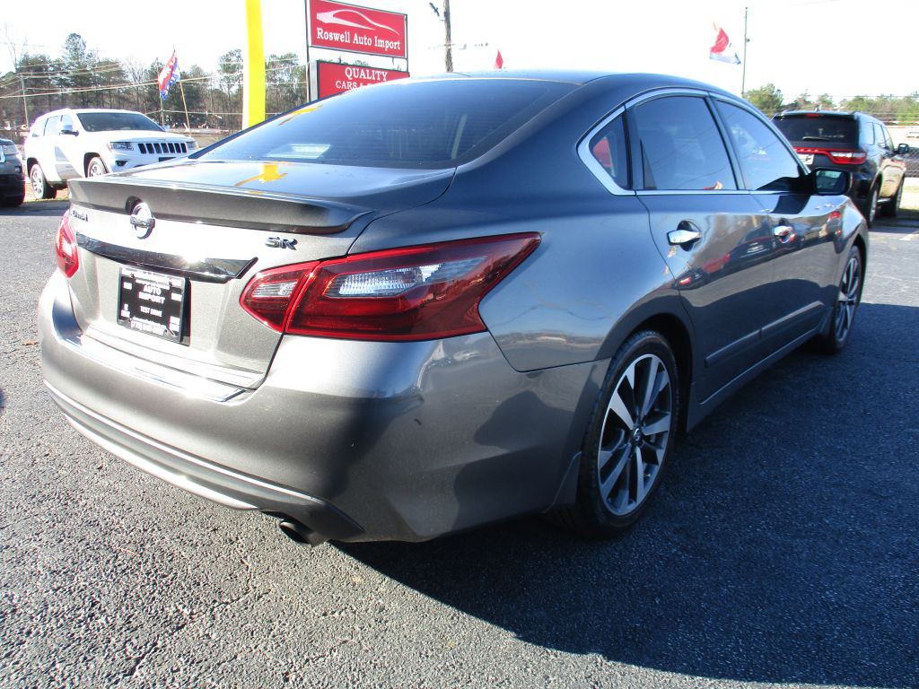 2017 Nissan Altima Image 7