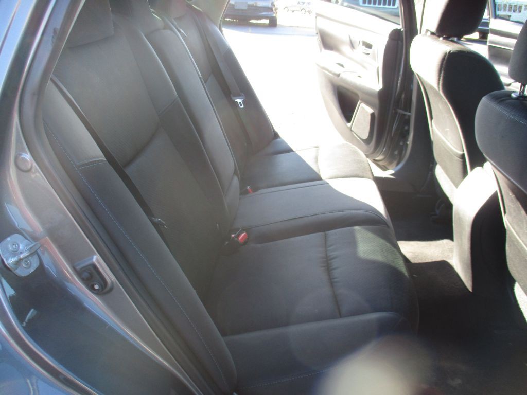 2017 Nissan Altima Image 19