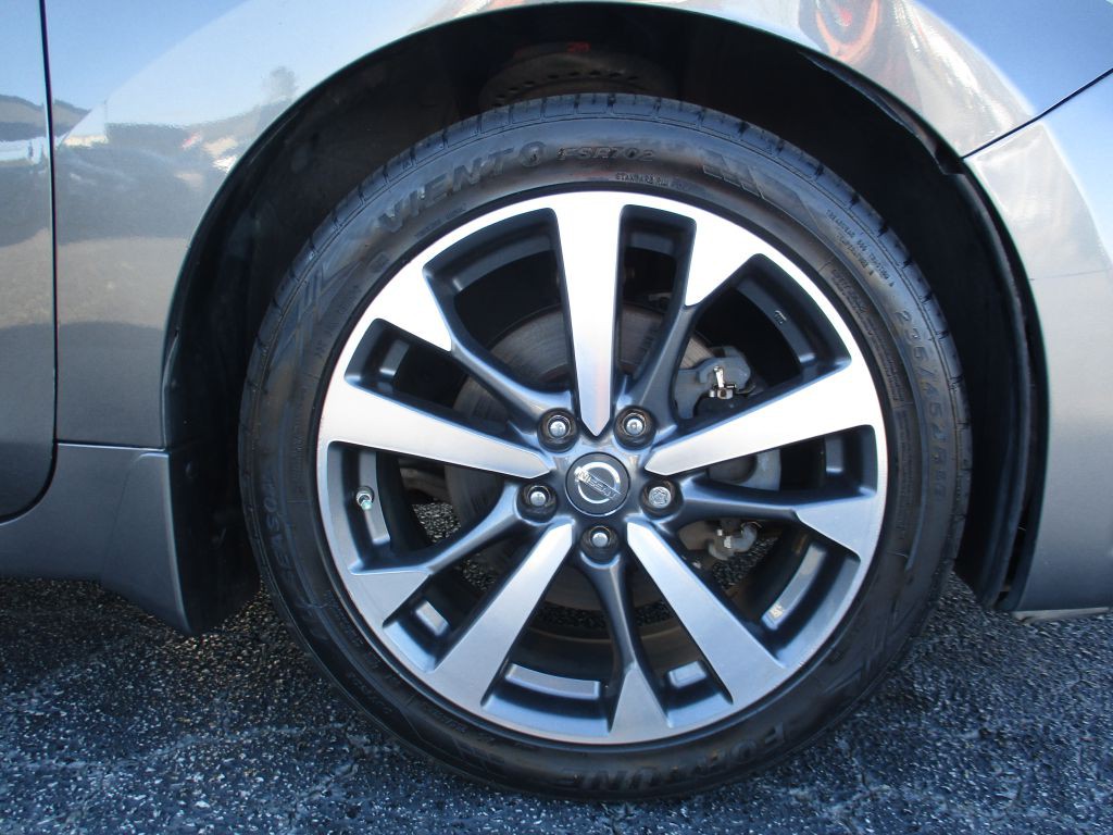 2017 Nissan Altima Image 25