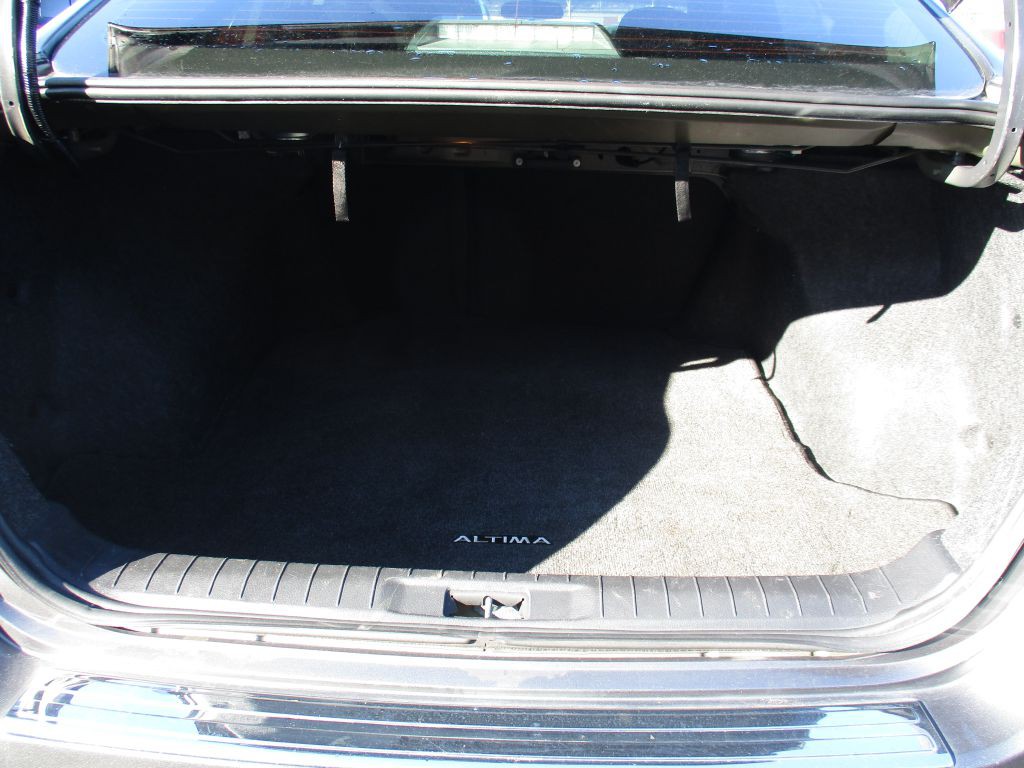 2017 Nissan Altima Image 29