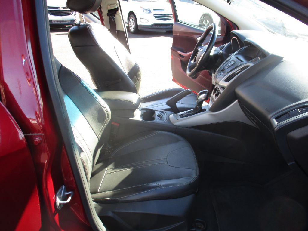 2014 Ford Focus Image 16