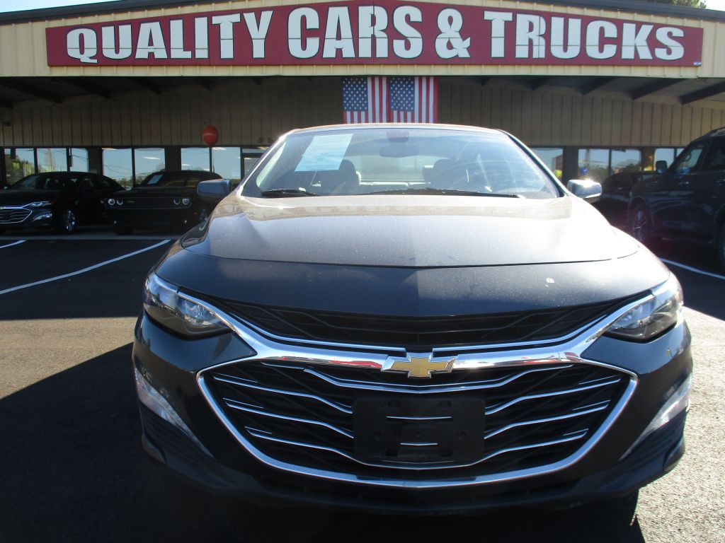 2020 Chevrolet Malibu Image 1