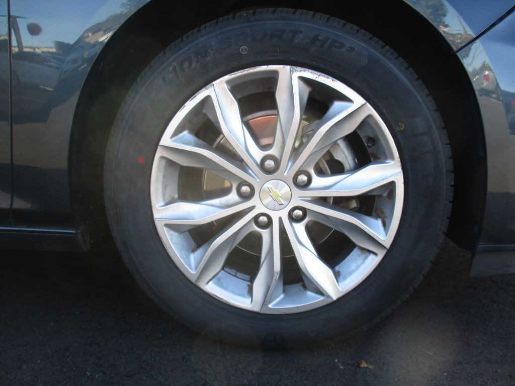 2020 Chevrolet Malibu Image 24