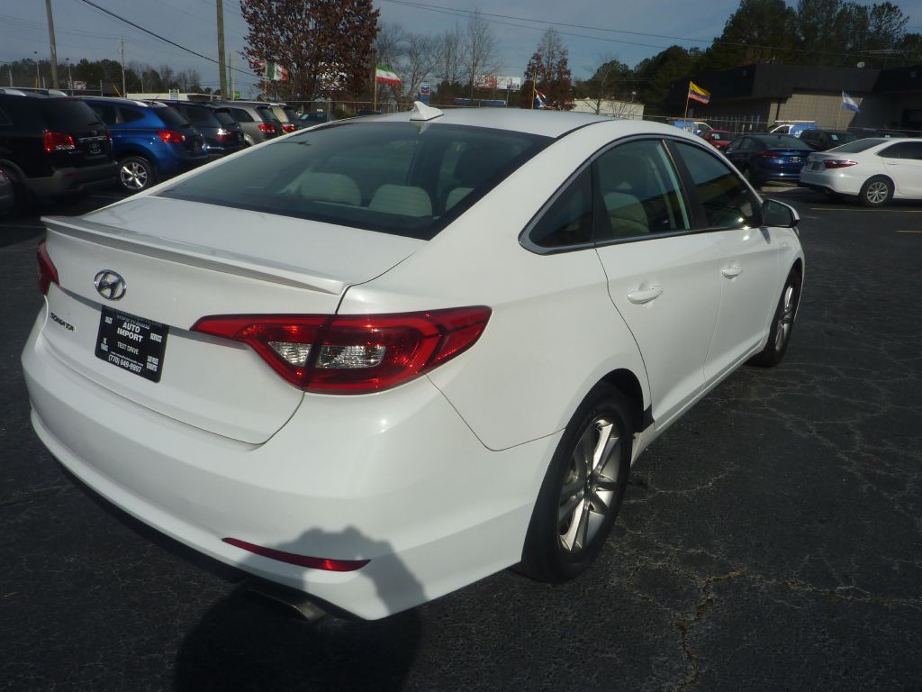 2017 Hyundai Sonata Image 3