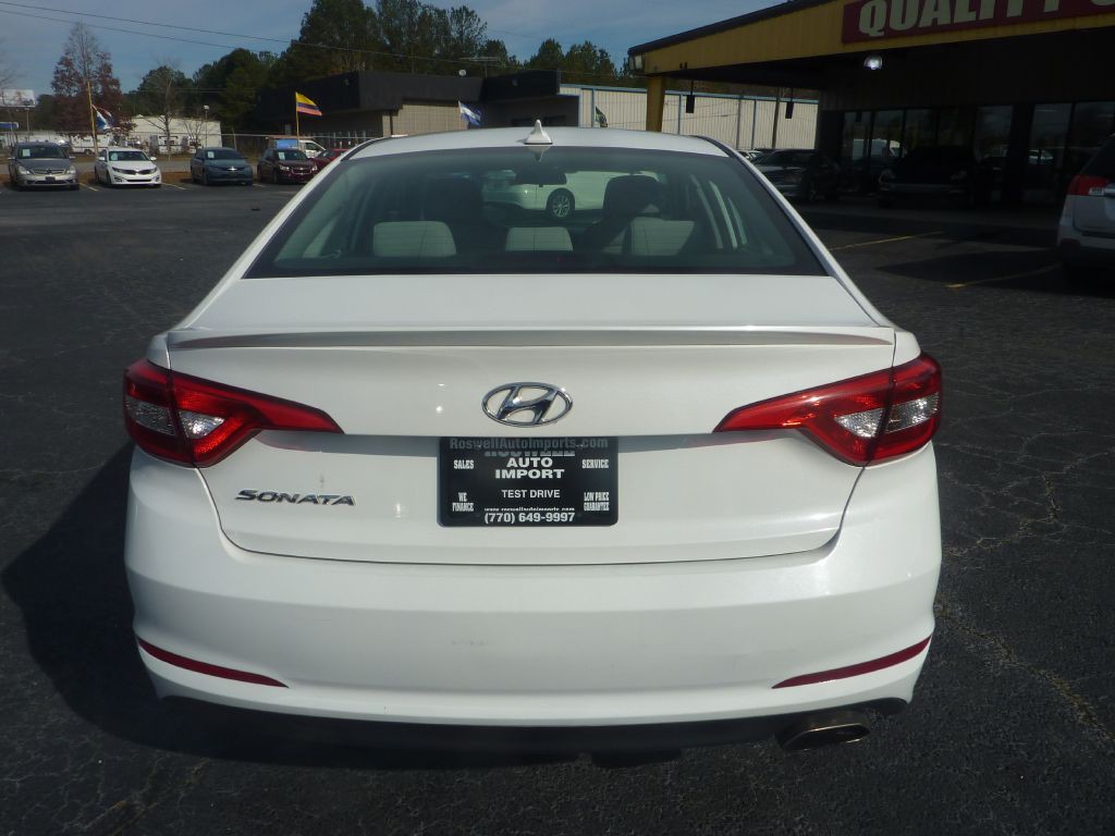 2017 Hyundai Sonata Image 4