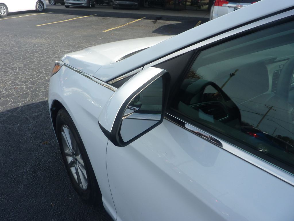 2017 Hyundai Sonata Image 30