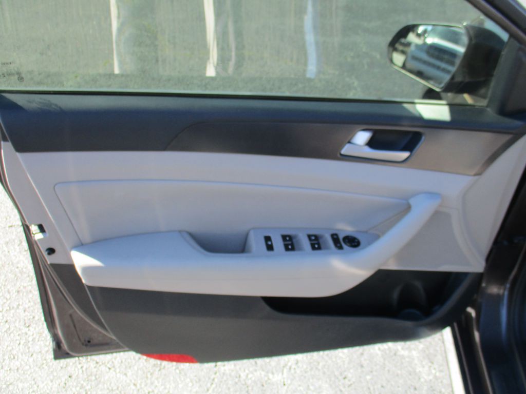 2017 Hyundai Sonata Image 13