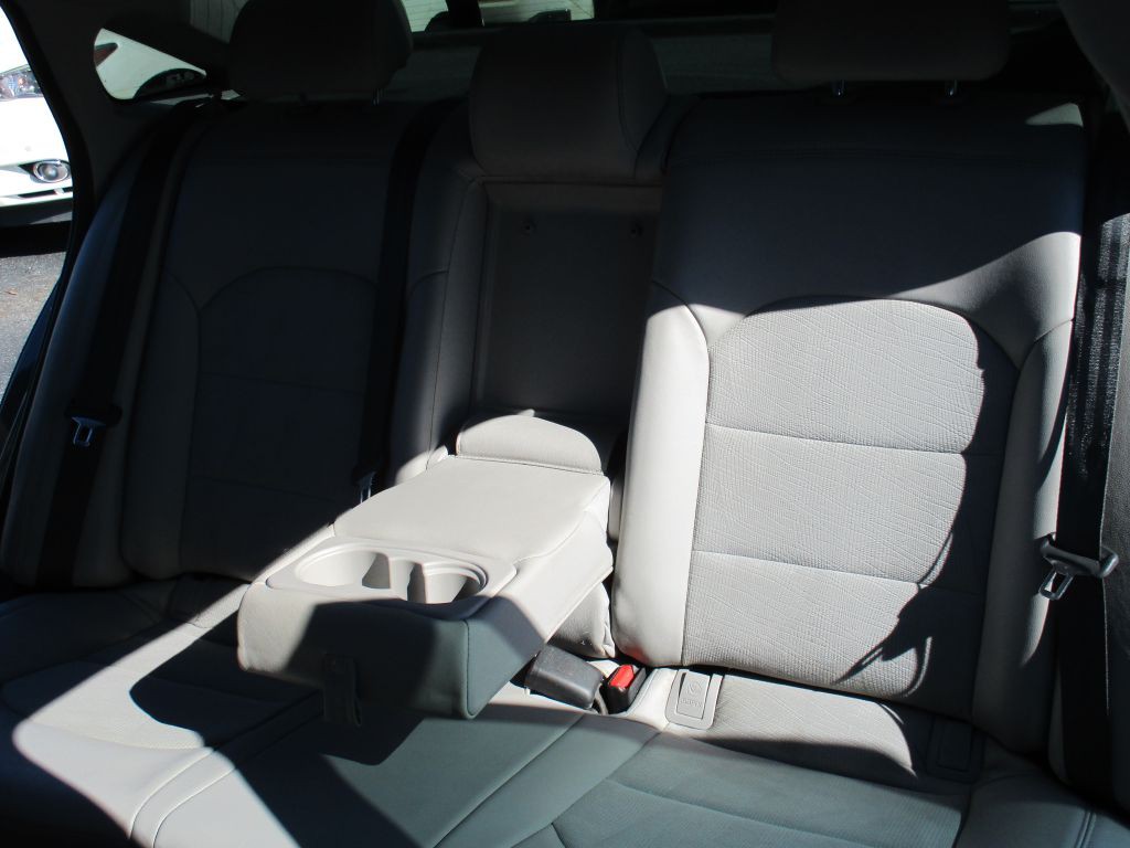 2017 Hyundai Sonata Image 24