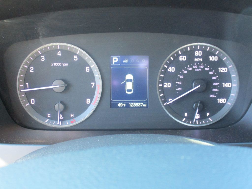 2017 Hyundai Sonata Image 30