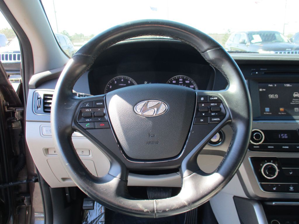 2017 Hyundai Sonata Image 31