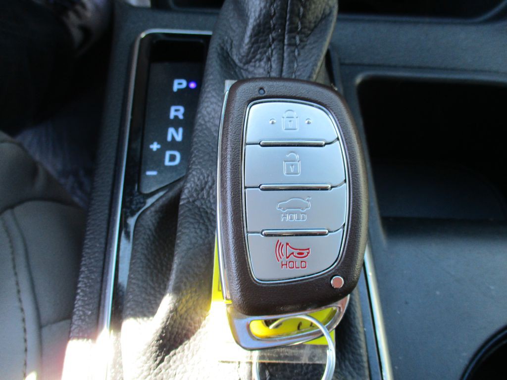 2017 Hyundai Sonata Image 35