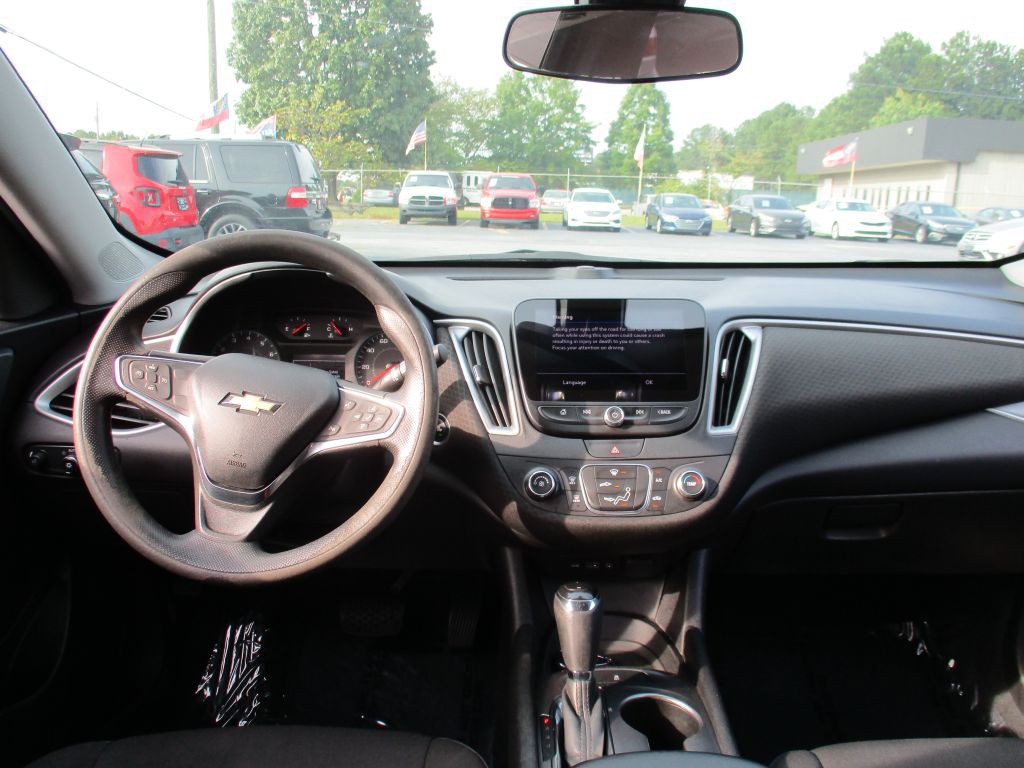 2019 Chevrolet Malibu Image 10