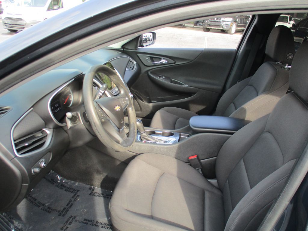 2019 Chevrolet Malibu Image 11