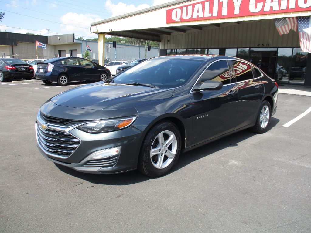 2019 Chevrolet Malibu Image 1