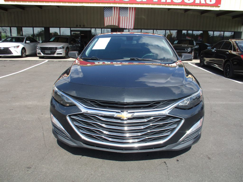 2019 Chevrolet Malibu Image 2